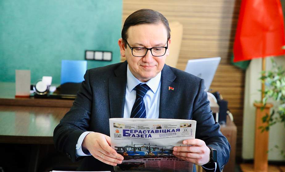 Владимир Перцов провел прямую телефонную линию в Большой Берестовице и встретился с коллективом «Бераставіцкай газеты»