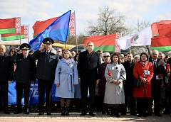 Митинг-реквием, приуроченный к 80-летней годовщине Хатынской трагедии, прошел у братской могилы в деревне Княжеводцы