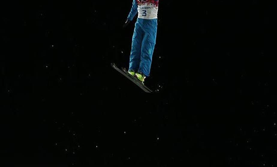 Белорус Антон Кушнир стал олимпийским чемпионом по фристайлу