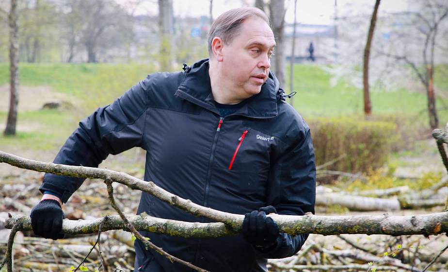 «Традиция, которая объединяет людей». Руководство области приняло участие в республиканском субботнике