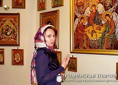 В Гродно открылась выставка икон и картин из янтаря