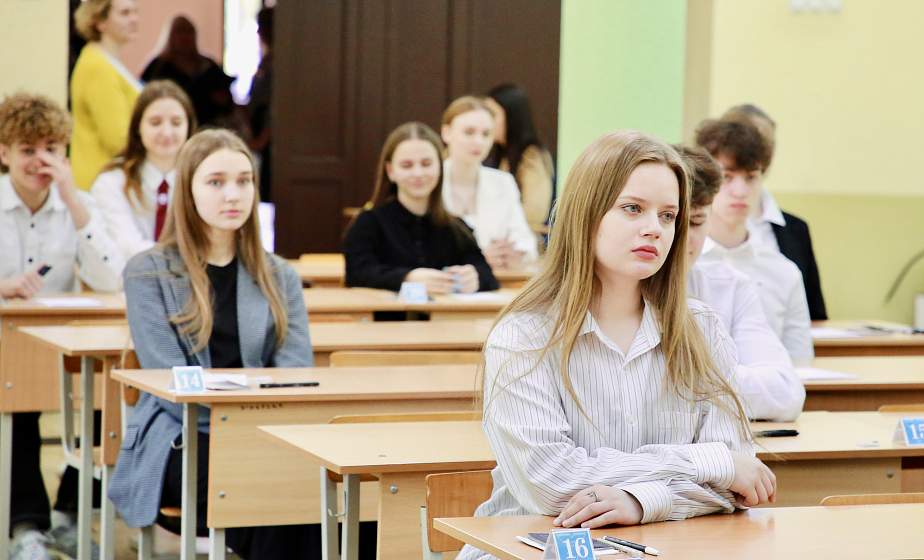 «Область полностью готова к проведению централизованного экзамена». Одиннадцатиклассники Гродненщины приступили к написанию ЦЭ