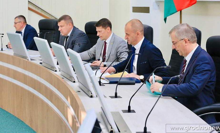 Вопросы наведения порядка на земле обсудили в облисполкоме