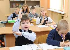 В Гродненской области начался прием документов в первые классы: о чем следует помнить родителям