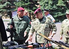 Николай Карпенков проверил боевую готовность отряда специального назначения «Тайфун» в Гродно