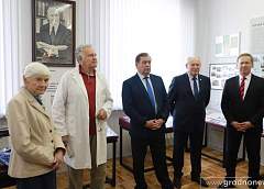 В Гродненском медуниверситете открыли кабинет-музей выдающегося академика Юрия Островского