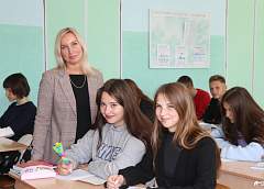 «Моя задача – не только дать знания, но и воспитать в ребятах лучшие качества». Преподаватель Ошмянского аграрно-экономического колледжа Ольга Щука в проекте «Ровесники молодой Беларуси»