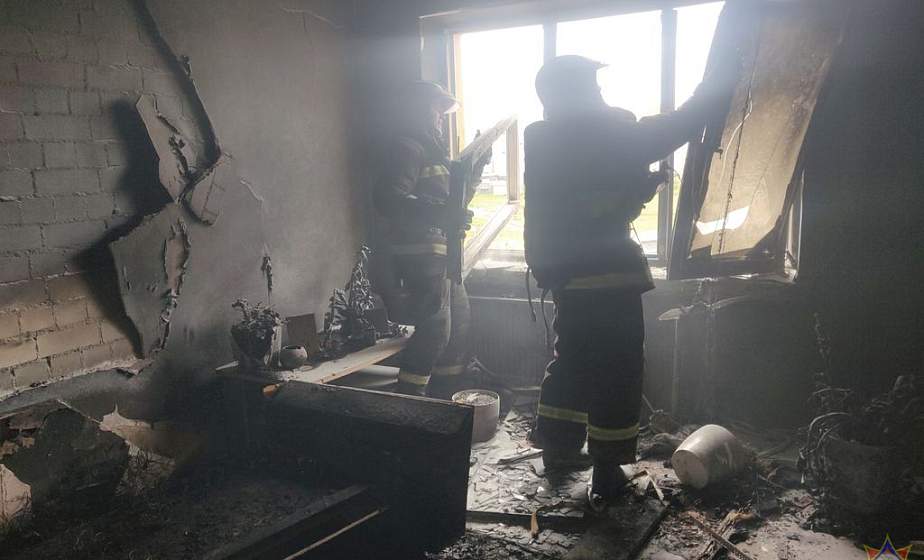 В Гродно произошел пожар из-за короткого замыкания зарядного устройства