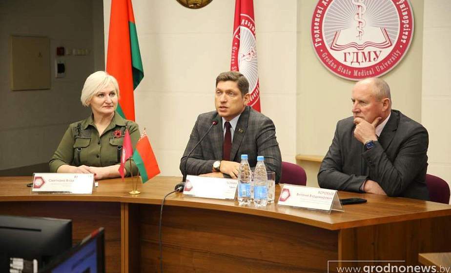 «Выборы необходимо провести так, чтобы общество продолжило свое развитие». О подготовке к электоральной кампании шла речь на диалоговой площадке с участием аналитика БИСИ Алексея Авдонина 