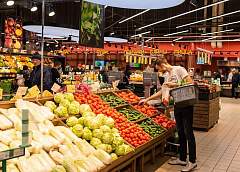 Полные закрома. Плодоовощная продукция из стабилизационных фондов Гродненской области поступает в торговые сети и предприятия общественного питания