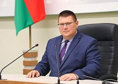 Из чего формируется бюджет области и как распределяются эти деньги, рассказал начальник главного финансового управления облисполкома Павел Ошурик