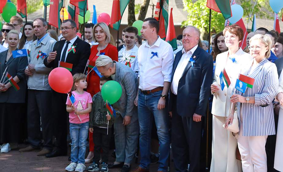 Мир. Труд. Май. В Гродно состоялось торжественное открытие Праздника труда
