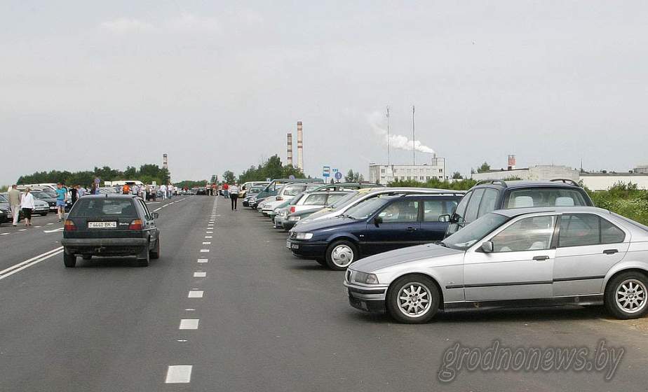 На авторынке Гродно в цене «просели» буквально все автомобили