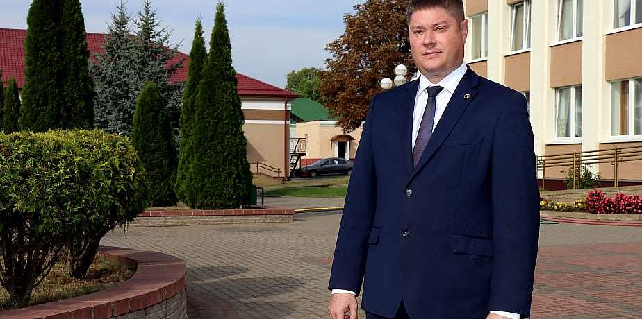 Быть справедливым, честным, ответственным к тому делу, которое поручили