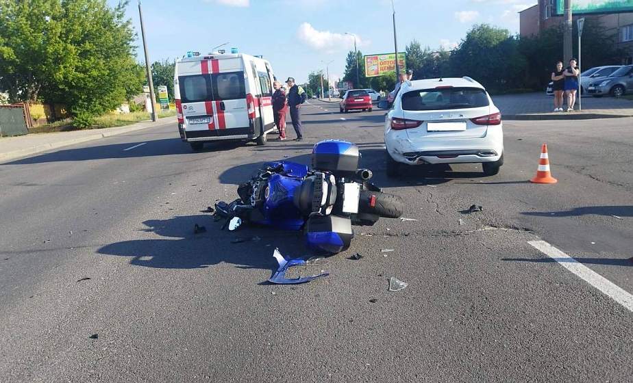 В Гродно после ДТП мотоциклист оказался в реанимации