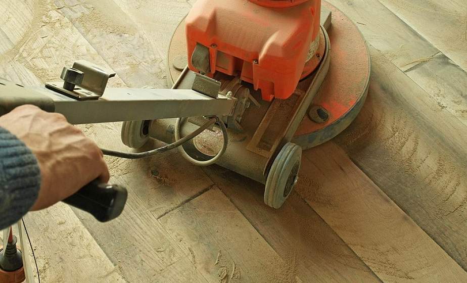 На собственном опыте: реставрация деревянного пола в «хрущевке»