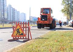 В Девятовке завершается укладка нового асфальта. Следующие на очереди – улицы Шоссейная и Виленская