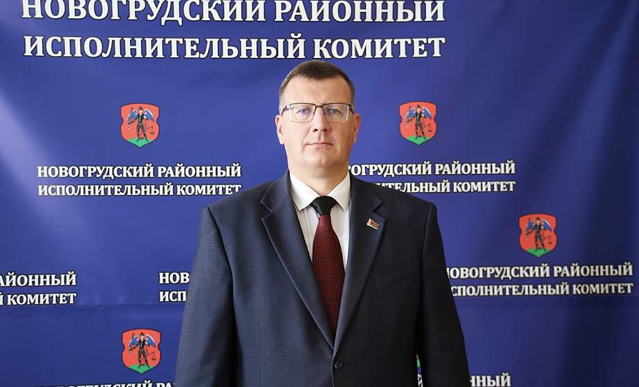 Председатель Новогрудского райисполкома Сергей Чарковский: «Хлеб – в закромах, и это главное»