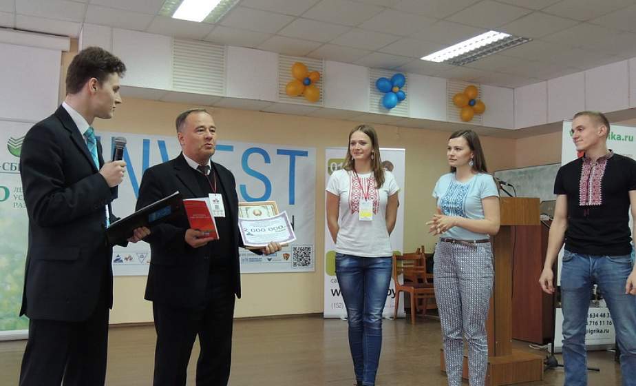 В Гродно на «ИнвестУикенде» победили майки с белорусским орнаментом