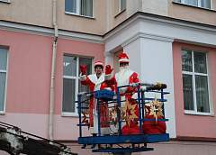 Дед Мороз постучался в окна к маленьким пациентам областной детской больницы 
