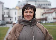 «Уровень нужно держать во всем: в семье, в работе, в делах». Депутат палаты представителей Национального собрания Елена Потапова – в интервью без галстуков