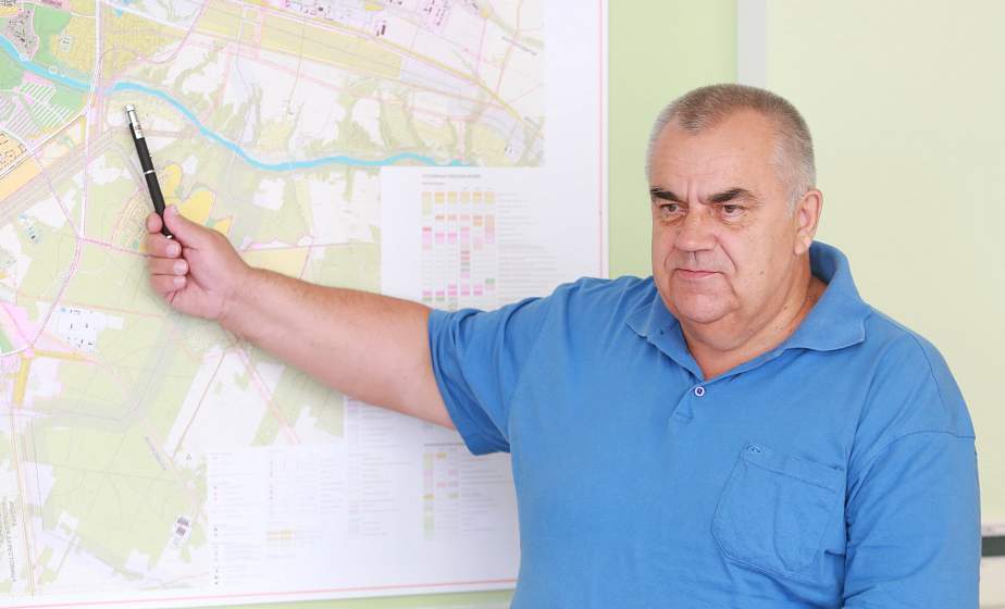 Субботнюю прямую линию с жителями Гродненской области провел заместитель председателя облисполкома Владимир Дешко