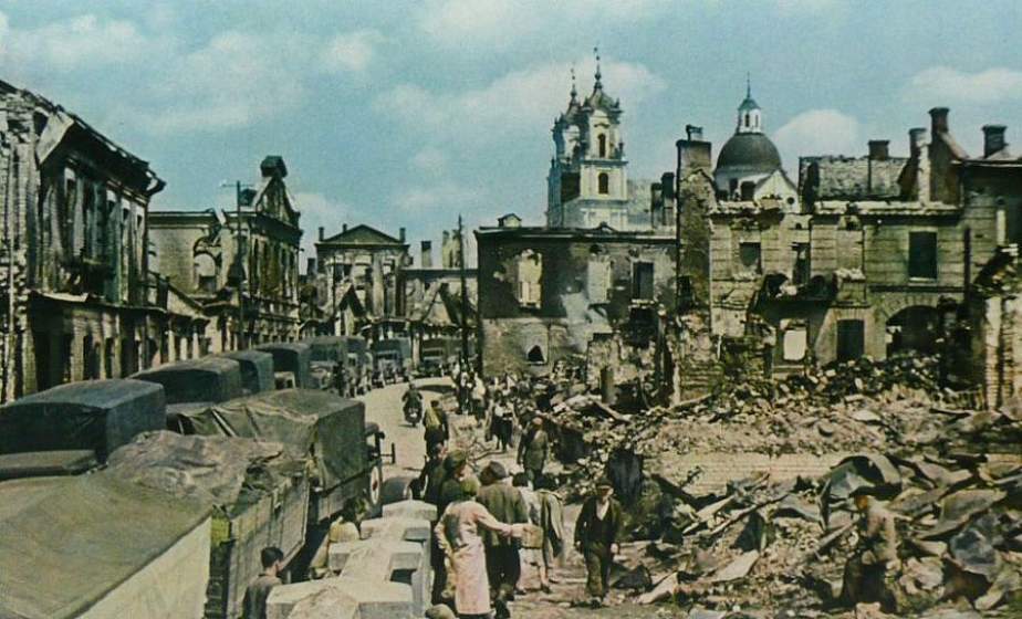 Возродили из руин. Как гродненцы восстанавливали город в 1945 году