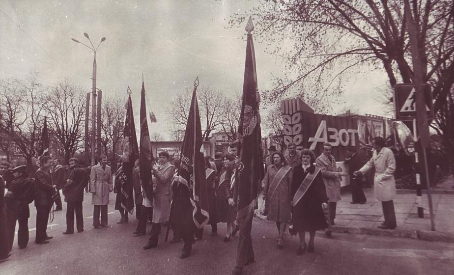 От монументов до демонстраций. Как в Гродно праздновали Первомай?