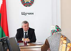 В Щучине провел прием граждан и прямую телефонную линию первый заместитель председателя облисполкома Иван ЖУК