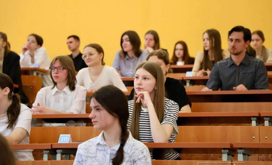 «В ГрГУ имени Янки Купалы мне нравится, здесь преподаватели — настоящие профессионалы». Где и как учатся бывшие студенты БИПа спустя год после закрытия вуза 