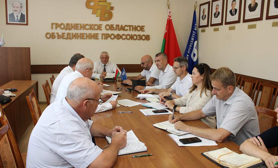Профсоюзы Гродненщины поддерживают аграриев во время уборочной кампании