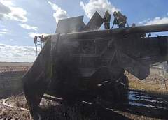 В Волковысском районе в поле горел зерноуборочный комбайн  