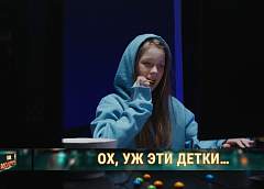 Подросток вспорол себе живот, а друзья сняли на камеру. Почему школьники снимают опасный треш-контент?