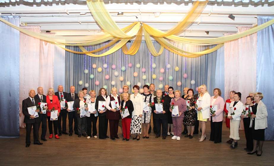 В Гродно чествовали ветеранов труда и профсоюзных активистов старшего поколения