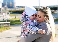 Сердце, полное заботы. Старшая акушерка Ольга Бабаш из Гродно помогает появляться на свет малышам и растит свое чудо