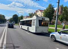 Следователи устанавливают очевидцев ДТП, в котором 4 августа пострадала пенсионерка