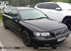 Литовцы пытались незаконно перевезти четыре автомобиля через белорусскую границу 