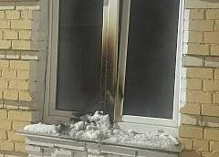 Лидчанин из-за обиды поджег окна и двери квартиры знакомого