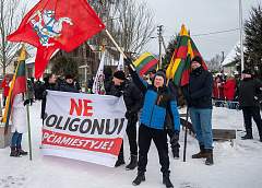 Жителям Капчяместиса пообещали дополнительную компенсацию из-за полигона, но люди все равно не хотят покидать свои дома