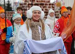 «Гродненский РазГуляй» начался с масленичного парада-шествия
