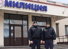 Потеряла сознание и не выходила на связь: гродненские милиционеры спасли пожилую женщину