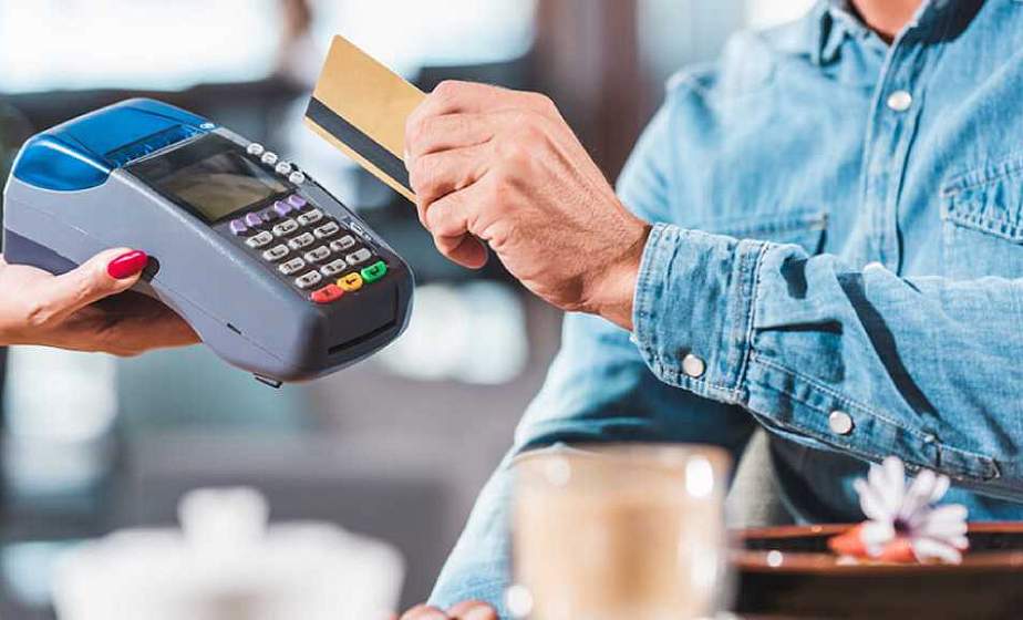 Покупки на 170 рублей с чужой карты могут стоить гродненцу свободы