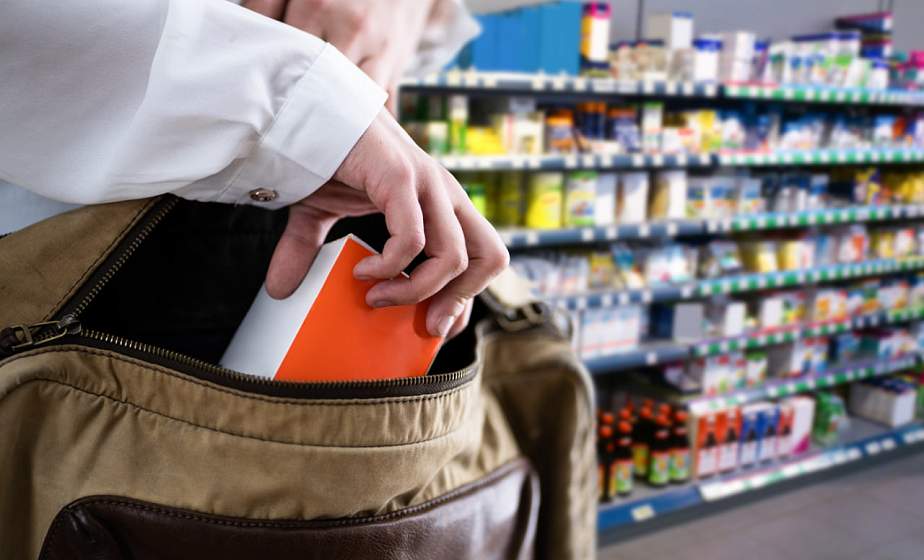 Пиво, виски и кофе. Гродненец обворовал магазины в Щучине