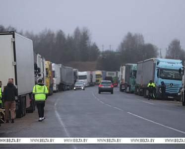 Зарубежные перевозчики обратились к Президенту для урегулирования ситуации с фурами с литовской регистрацией