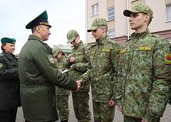 В Гродно порядка 50 учащихся произнесли клятву воспитанников военно-патриотического клуба «Рубеж»  