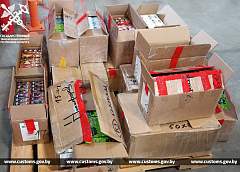 Гродненские таможенники изъяли более 16 тысяч незаконных товаров