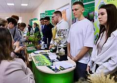Как поступить в Гродненский аграрный университет, рассказали абитуриентам на Дне открытых дверей 