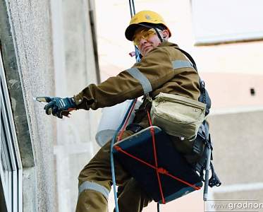 Александр Лукашенко: «Коллектив ЖКХ своим ежедневным трудом обеспечивает чистоту, комфорт и безопасность»