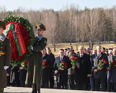 «Пусть скорбь и печаль обернутся в мужество ваше и силу». В Хатыни прошла всенародная вахта памяти
