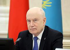 Александр Лукашенко поздравил генерального секретаря СНГ Сергея Лебедева с днем рождения